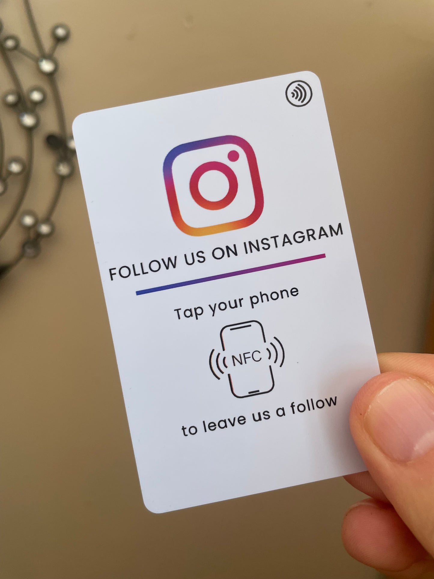 Karta NFC na Instagramie